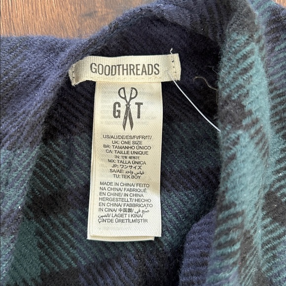 Goodthreads Fringe Ruanna Wrap Plaid | Plaid Fringe Wrap | Fringe Shawl - Picture 3 of 7